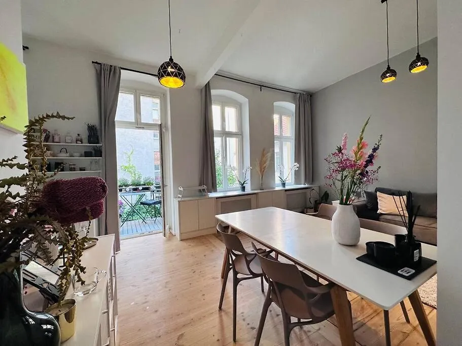 ברלין Charming And Cozy Apartment גרמניה